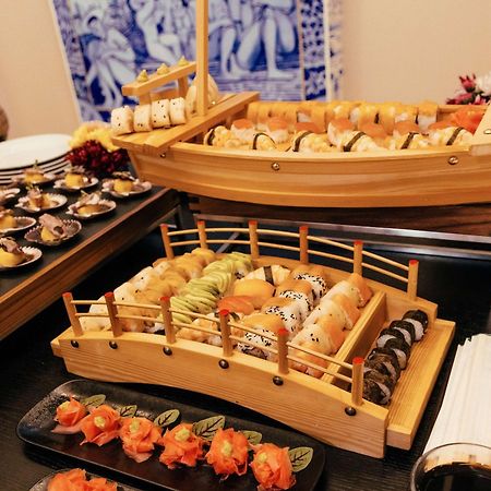 Bristol Panama, A Registry Collection Hotel Exterior photo Sushi boat