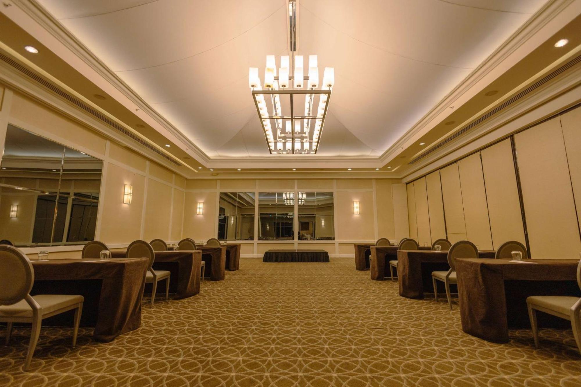 Bristol Panama, A Registry Collection Hotel Exterior photo The interior of the meeting room