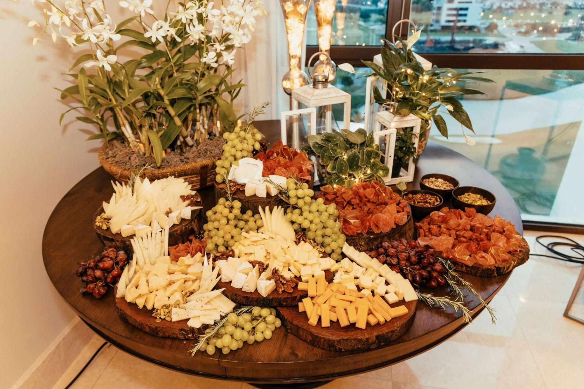 Bristol Panama, A Registry Collection Hotel Exterior photo A cheese platter